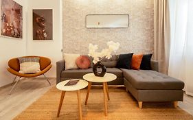 Ideal Stay: Spacious 2Br Apt Near Calea Victoriei