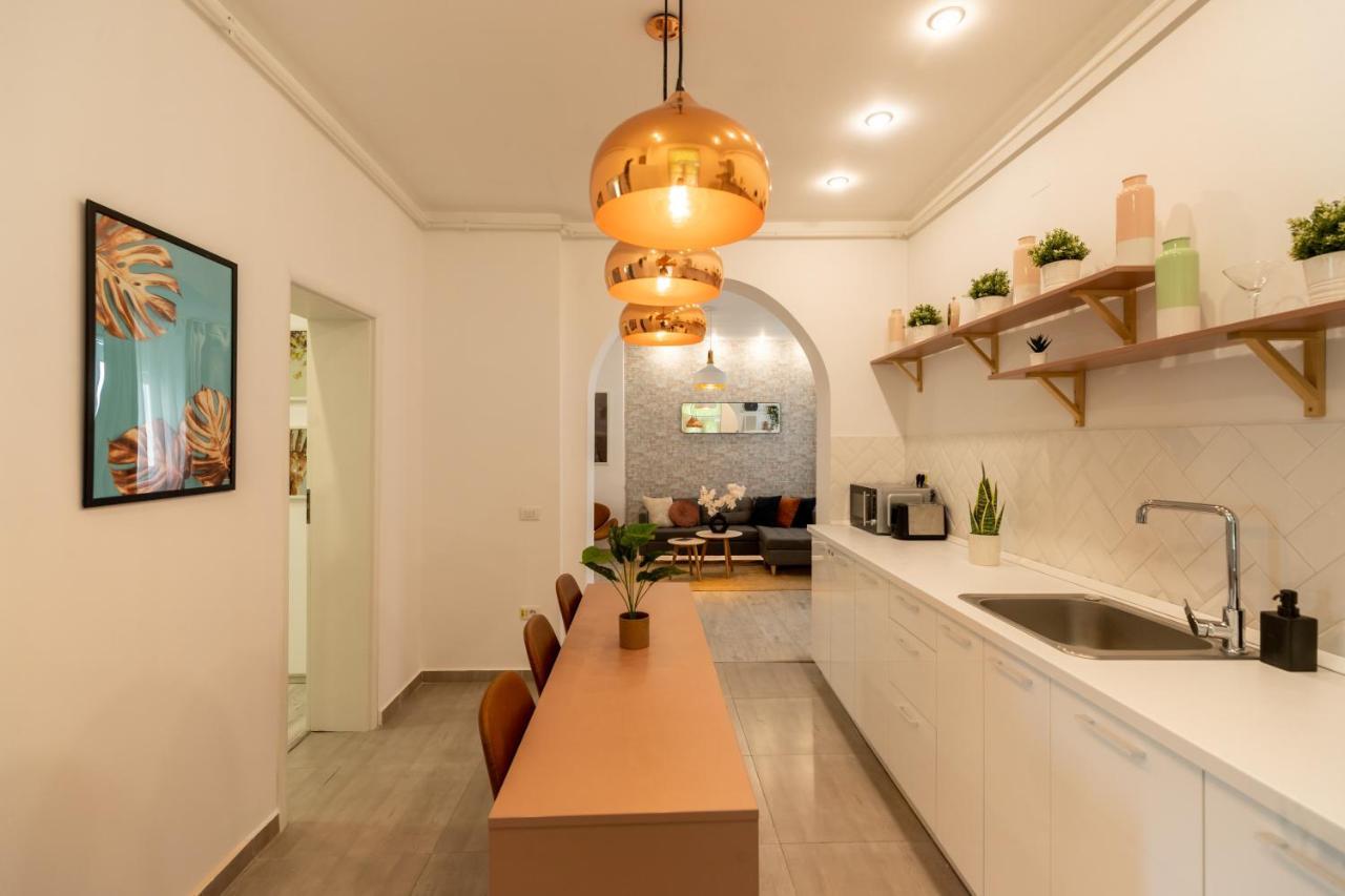 Ideal Stay: Spacious 2Br Apt Near Calea Victoriei Bucarest Esterno foto