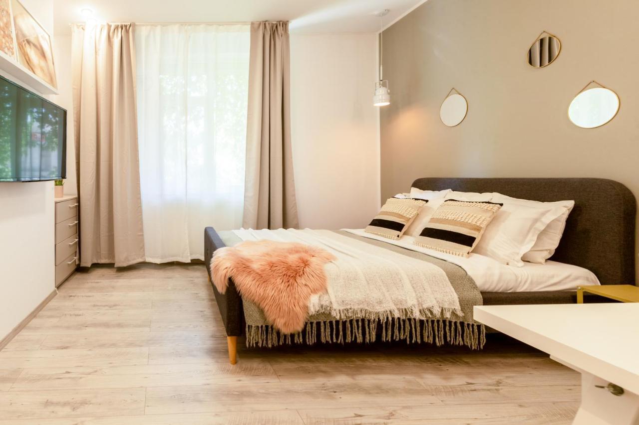 Ideal Stay: Spacious 2Br Apt Near Calea Victoriei Bucarest Esterno foto