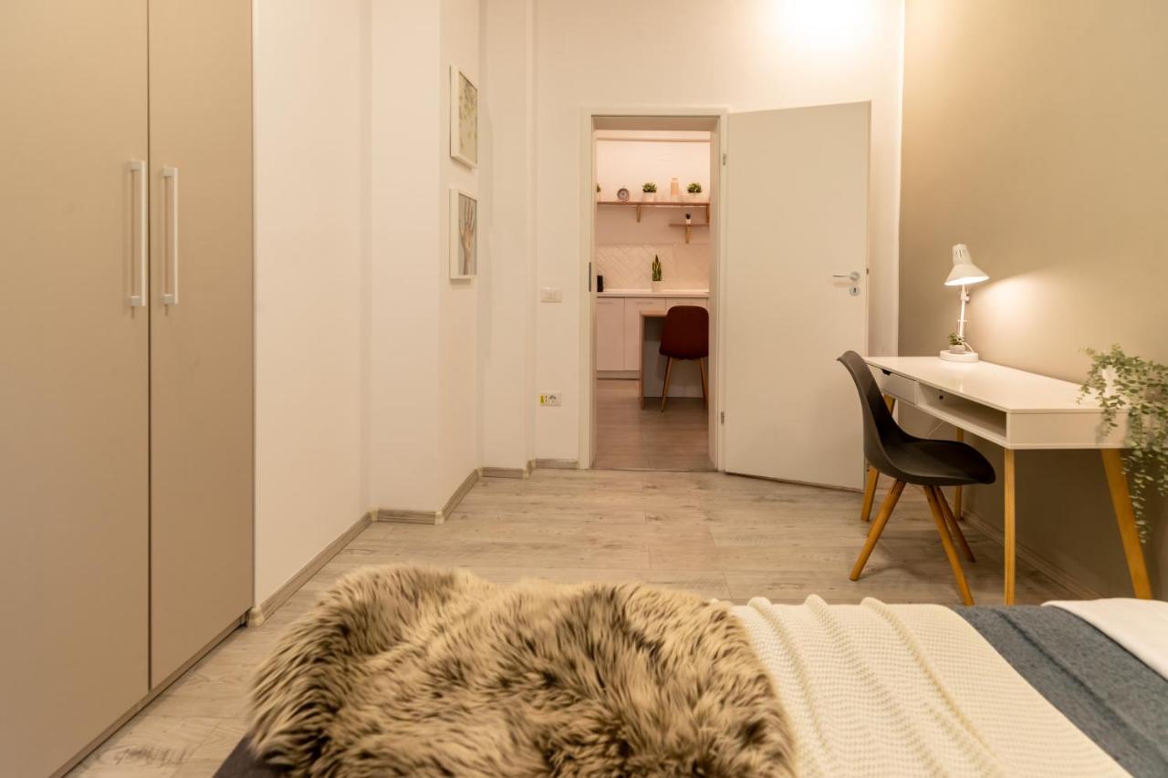 Ideal Stay: Spacious 2Br Apt Near Calea Victoriei Bucarest Esterno foto