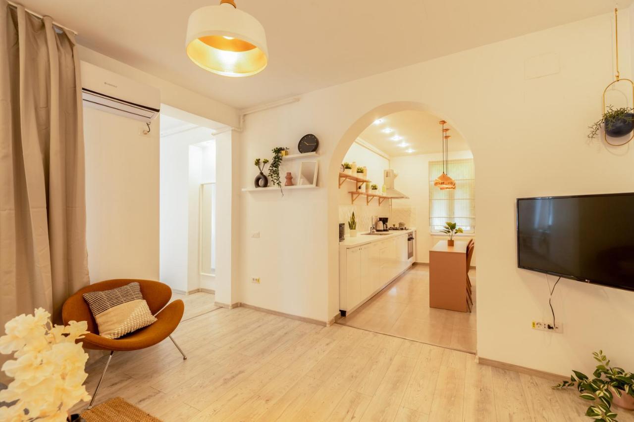 Ideal Stay: Spacious 2Br Apt Near Calea Victoriei Bucarest Esterno foto