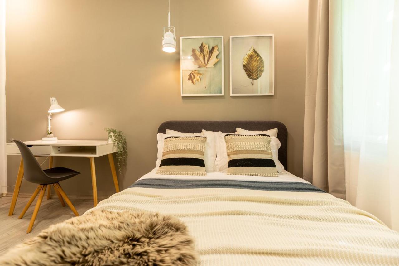 Ideal Stay: Spacious 2Br Apt Near Calea Victoriei Bucarest Esterno foto