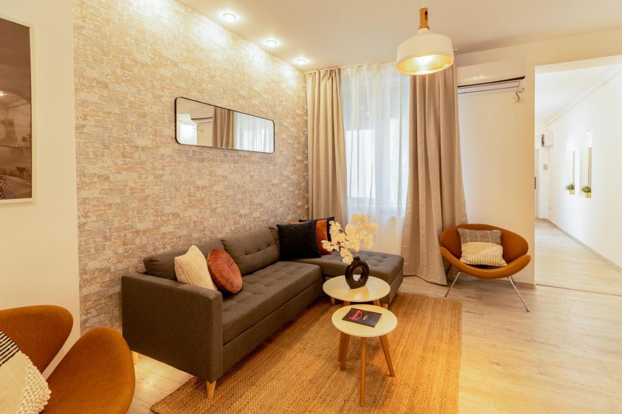 Ideal Stay: Spacious 2Br Apt Near Calea Victoriei Bucarest Esterno foto