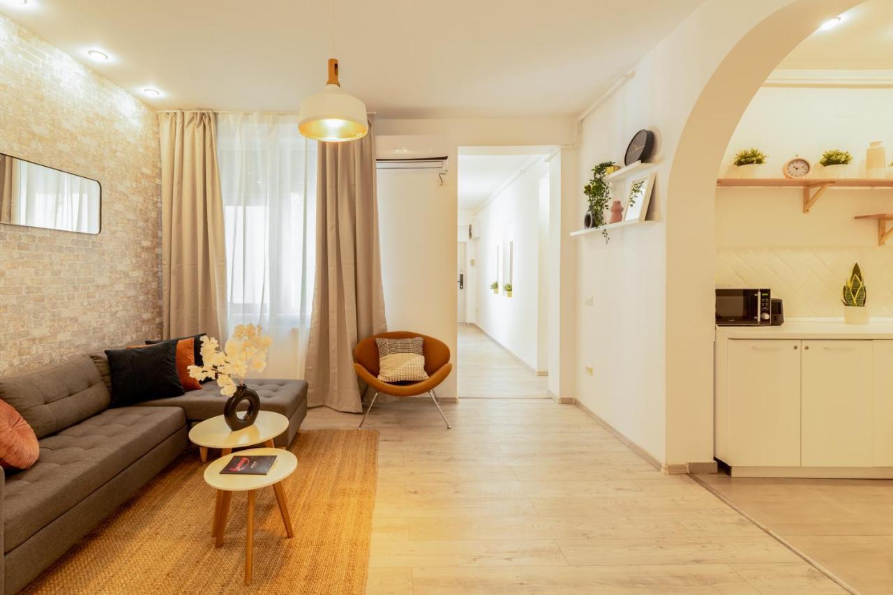 Ideal Stay: Spacious 2Br Apt Near Calea Victoriei Bucarest Esterno foto