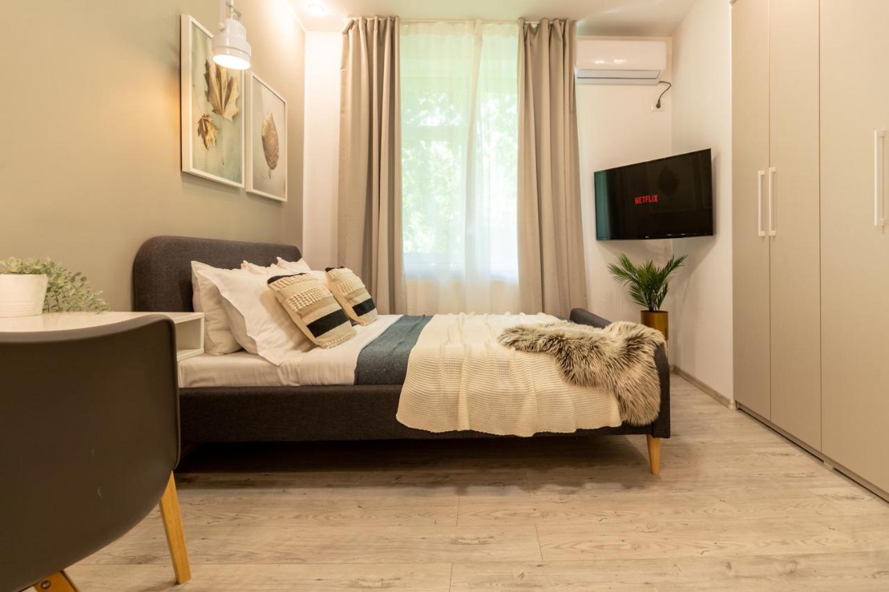 Ideal Stay: Spacious 2Br Apt Near Calea Victoriei Bucarest Esterno foto