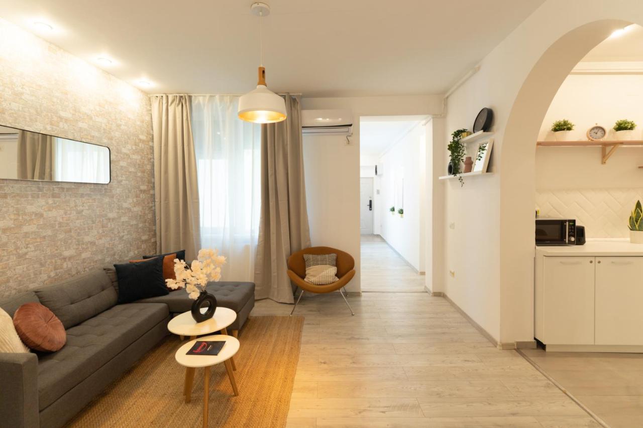 Ideal Stay: Spacious 2Br Apt Near Calea Victoriei Bucarest Esterno foto